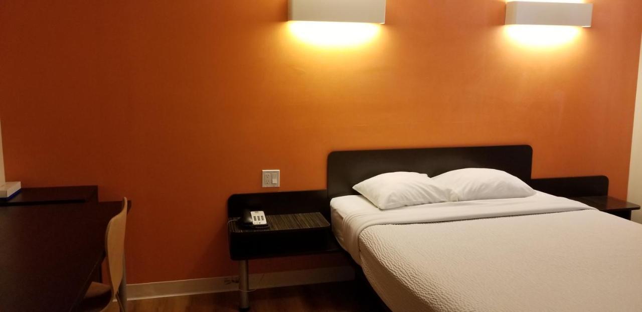 Joys Inn Innisfail, Ab Kültér fotó