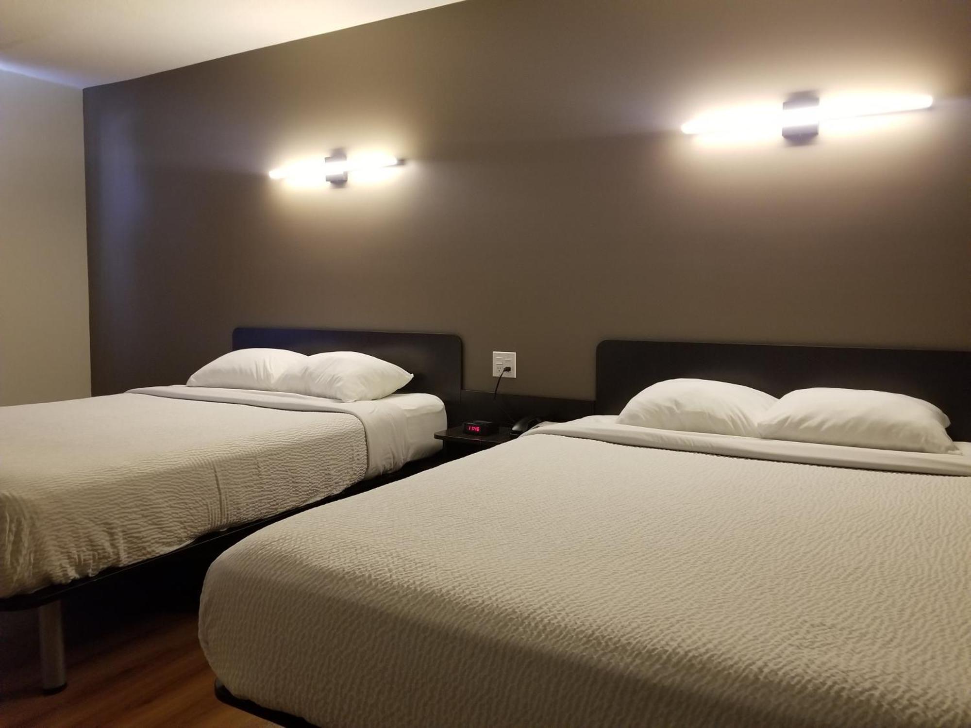 Joys Inn Innisfail, Ab Kültér fotó