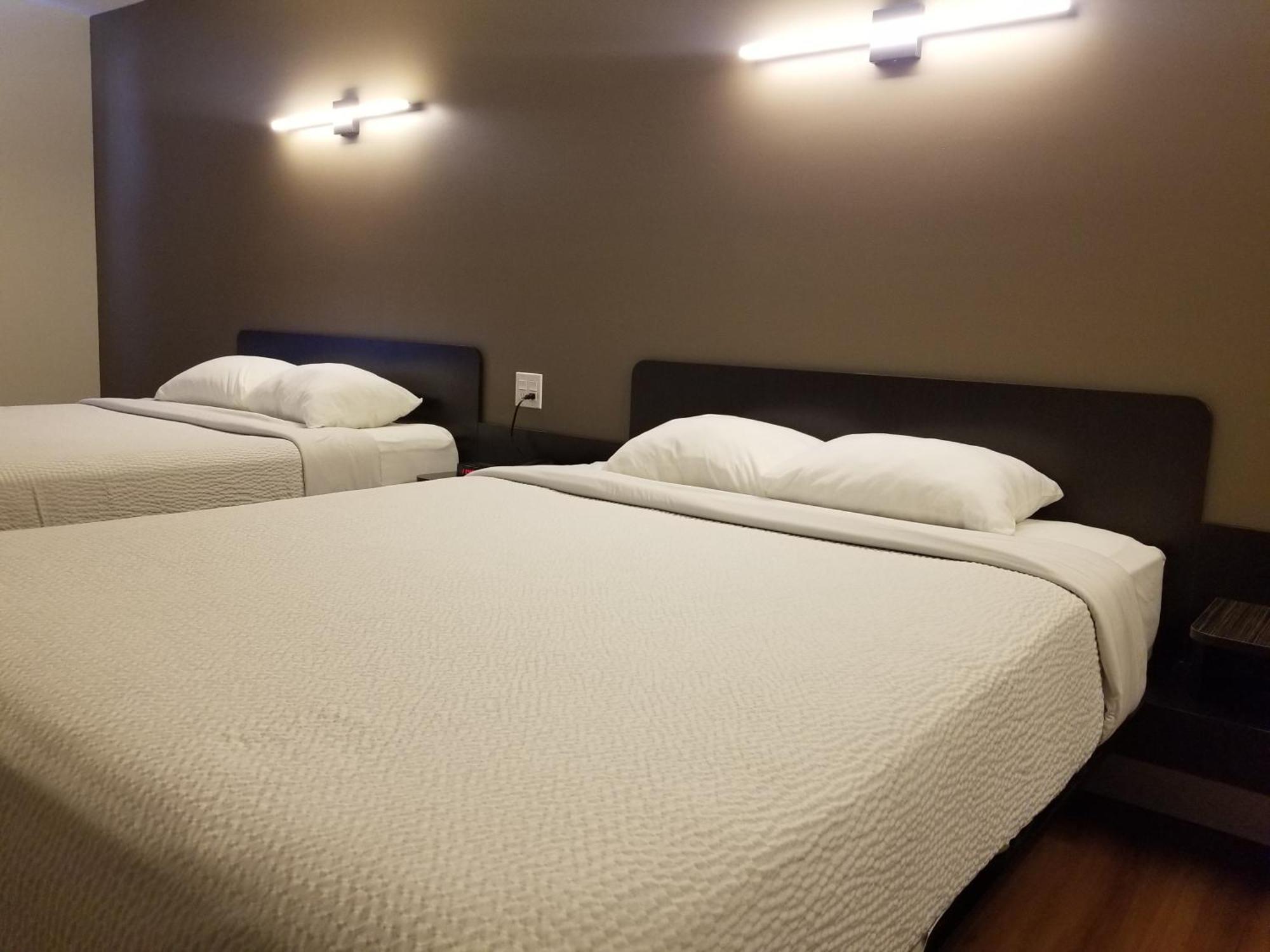 Joys Inn Innisfail, Ab Kültér fotó