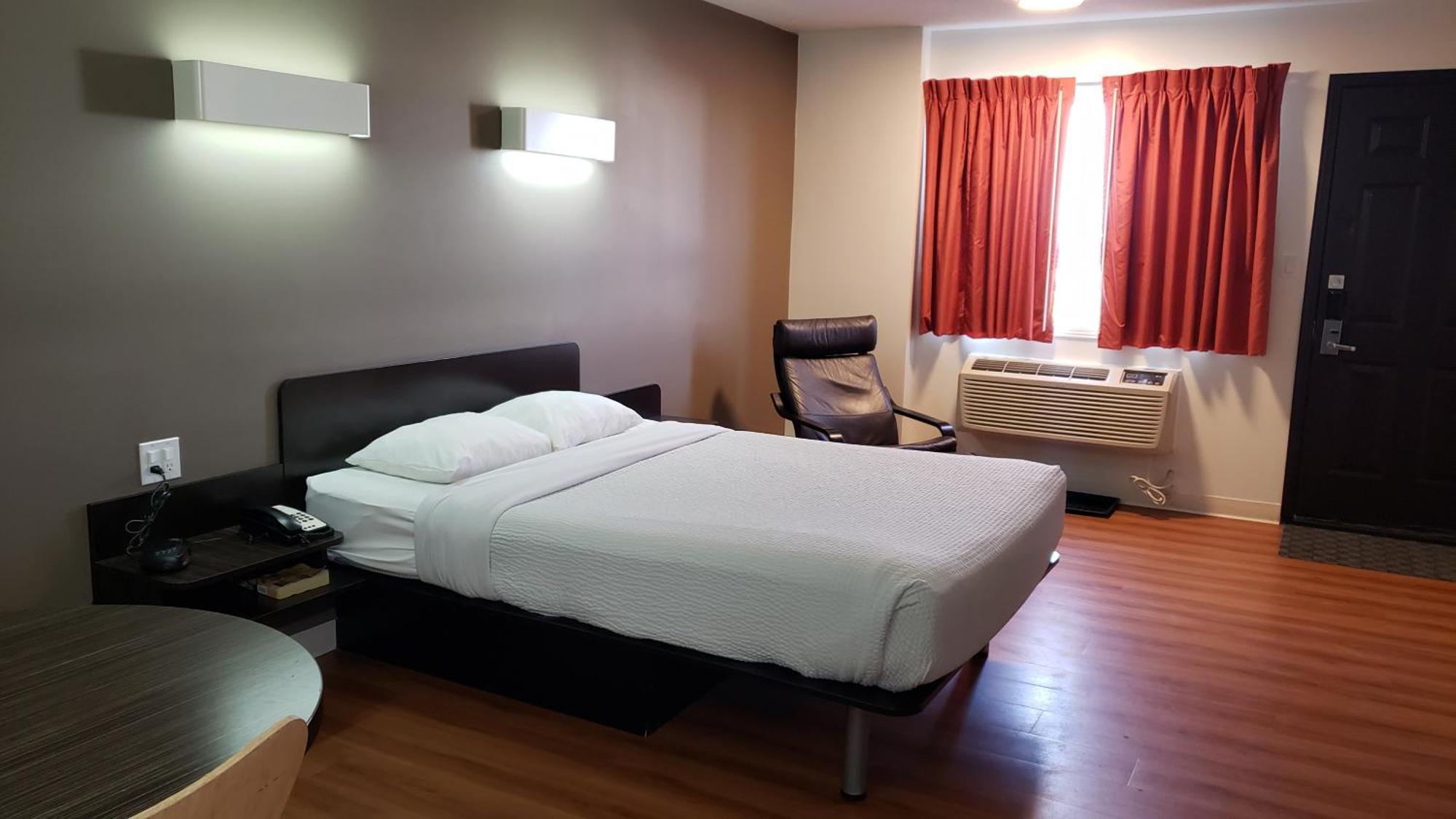 Joys Inn Innisfail, Ab Kültér fotó