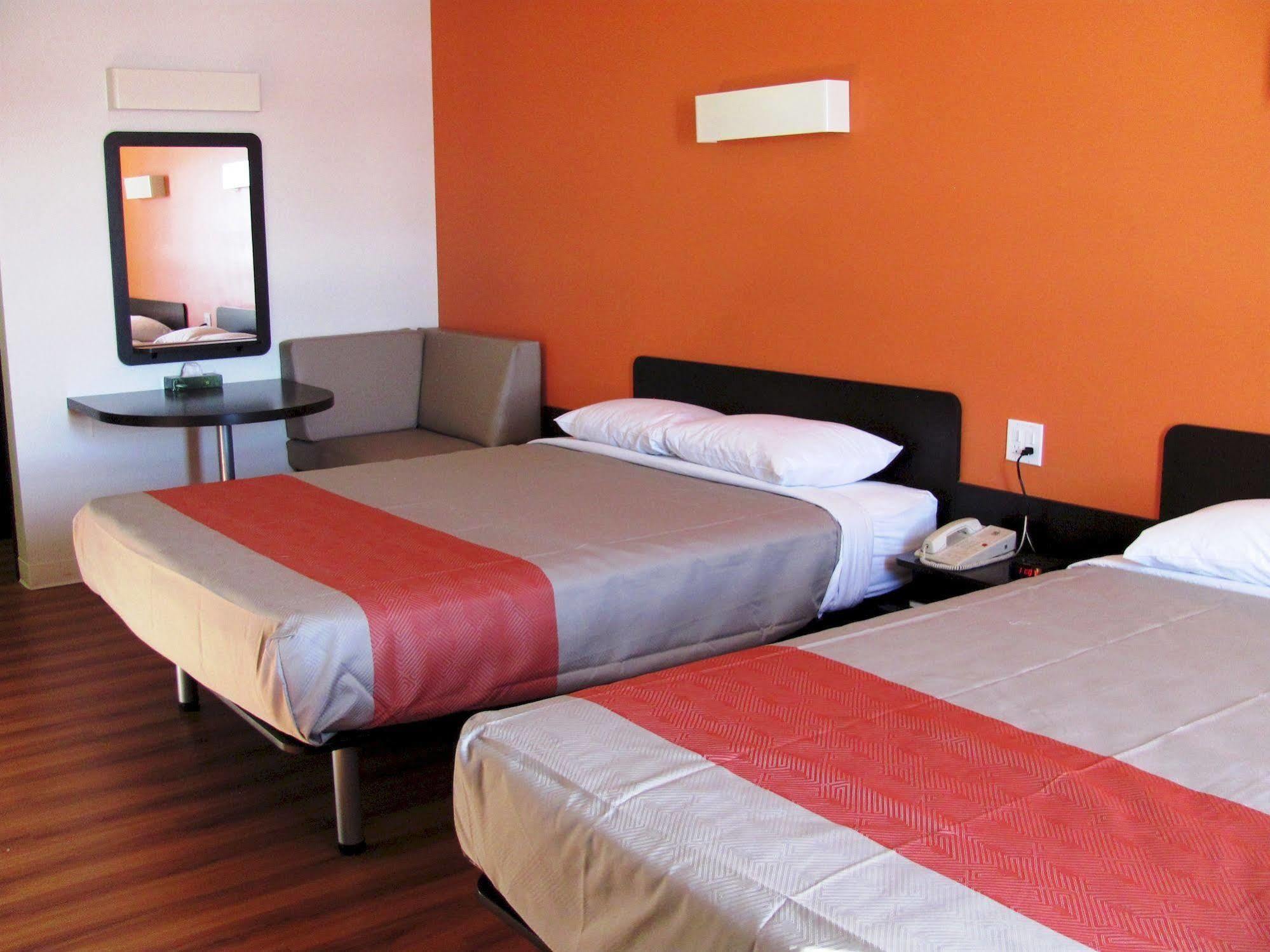 Joys Inn Innisfail, Ab Kültér fotó